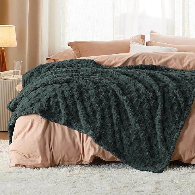Bedsure GentleSoft Twin Blanket for Bed Dark Green - Super Soft Cozy Blankets for Women Men Girls, Cute Fuzzy Fleece Throws for Bedroom Couch, 60x80 Inches