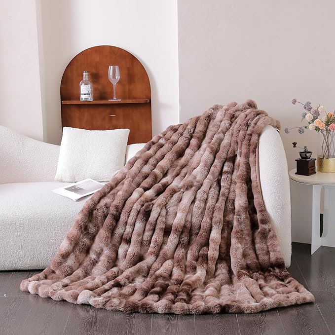 UKELER Plush Furry Throw Blanket Large Super Soft Fluffy Blankets Throws for Bed, Couch, Sofa, Office, Camping Plush Shaggy Faux Fur Blanket 60''x80'' Brown