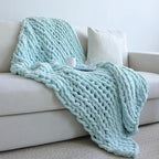 Maetoow Chenille Chunky Knit Blanket Throw （40×50 Inch）, Handmade Warm & Cozy Blanket Couch, Bed, Home Decor, Soft Breathable Fleece Banket, Christmas Thick and Giant Yarn Throws, Baby Blue
