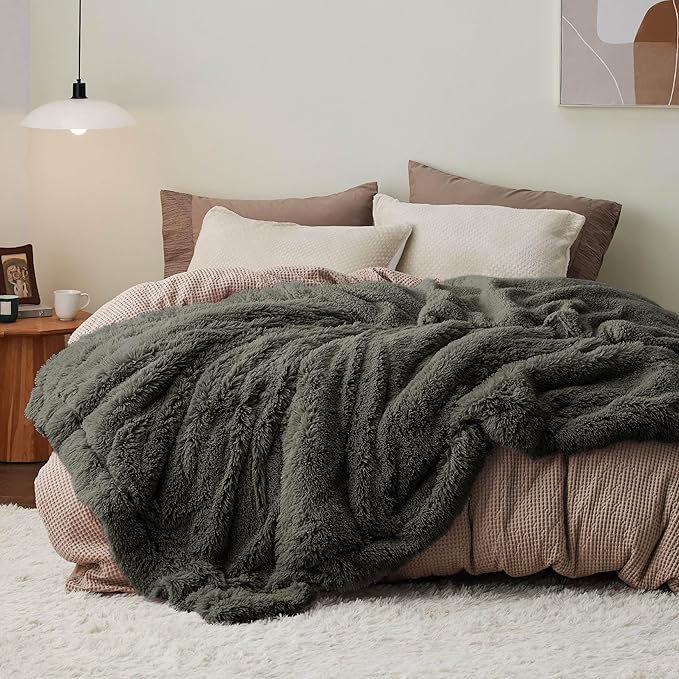 Bedsure GentleSoft Fluffy Olive Green Blankets Queen Size for Bed, Thick Sherpa Faux Fur Fleece Fuzzy Plush Winter Warm Soft Queen Blankets, Bedroom Olive Green Decor Cozy Gifts for Women Men, 90x90