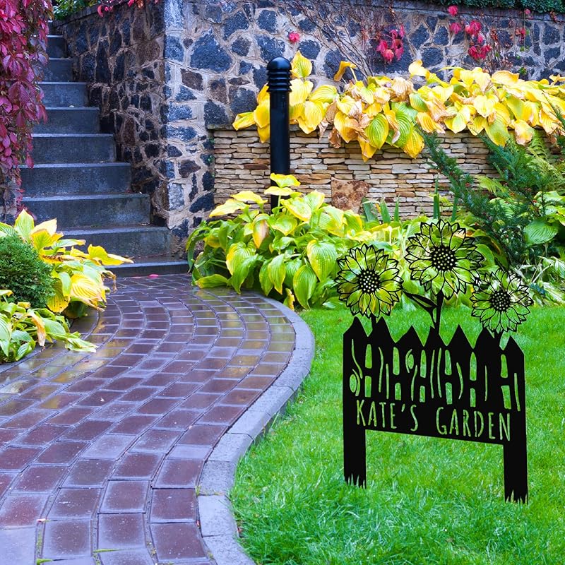 Custom Sunflower Metal Garden Sign with Stakes, Flower Garden Decor, Personalized Family Name Sign, Farmhouse Yard Decorative, Patio Art, Mother's Day Gift, Mom Gift, Housewarming Gift