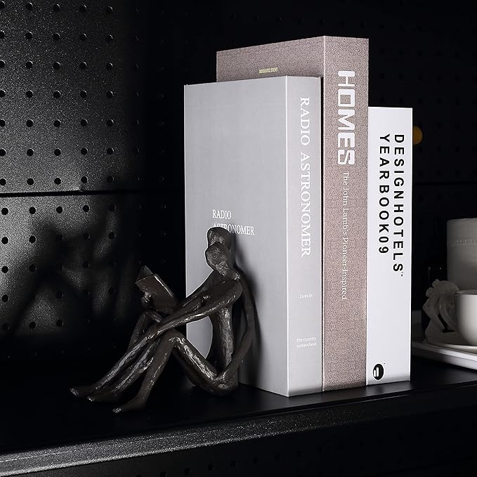 Ambipolar Romantic Reading Couple Bookshelf Decor, Cast Iron Bookend, Aesthetic Room Decor, Office Desk Decor, Home Decorative Bookend for Heavy Books, Satin Black