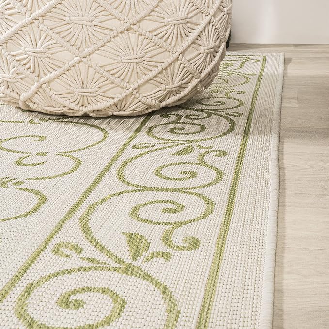 JONATHAN Y Vintage Filigree Indoor Outdoor Square Area Rug 5X5 Cream/Green, Charleston Textured Weave for Backyard, Patio, Porch, Easy-Cleaning, High Traffic, Pet-Friendly, Non-Shedding (SMB106I-5SQ)