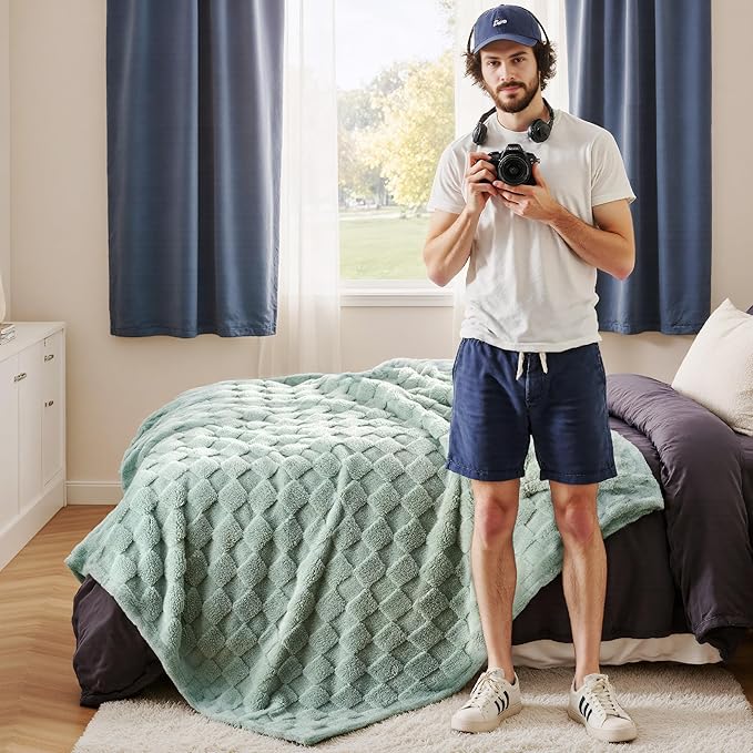 Bedsure GentleSoft Sage Green Throw Blanket for Couch - Checkered Fleece Blankets Gifts for Women Men Girls, Cute Soft Cozy Throw for Bedroom Home Decor Gifts, 50x60 Inches