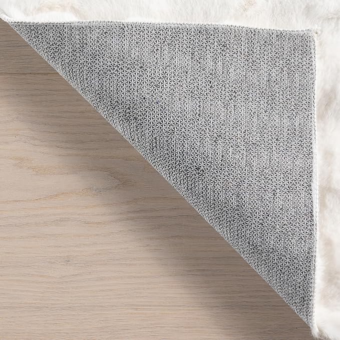 nuLOOM 3'9" x 6' Cozy Plush SuperiorWash Area Rug, Machine Washable, Non-Slip, Soft Fluffy Shag Carpet for Living Room Bedroom Kids Room Nursery Home Decor, Jeni White