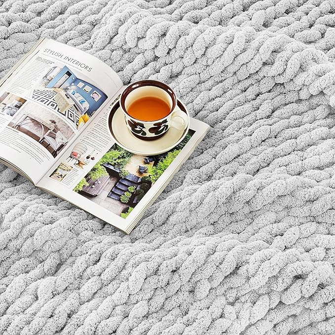 Ultra Soft Chunky Knit Blanket Throw -50x60 Hand Knitted Warm Chenille Throw Blanket, Home Decor Soft Thick Yarn Cable Knit Blanket Breathable Fleece Banket Christmas for Couch Bed Sofa Best GIF