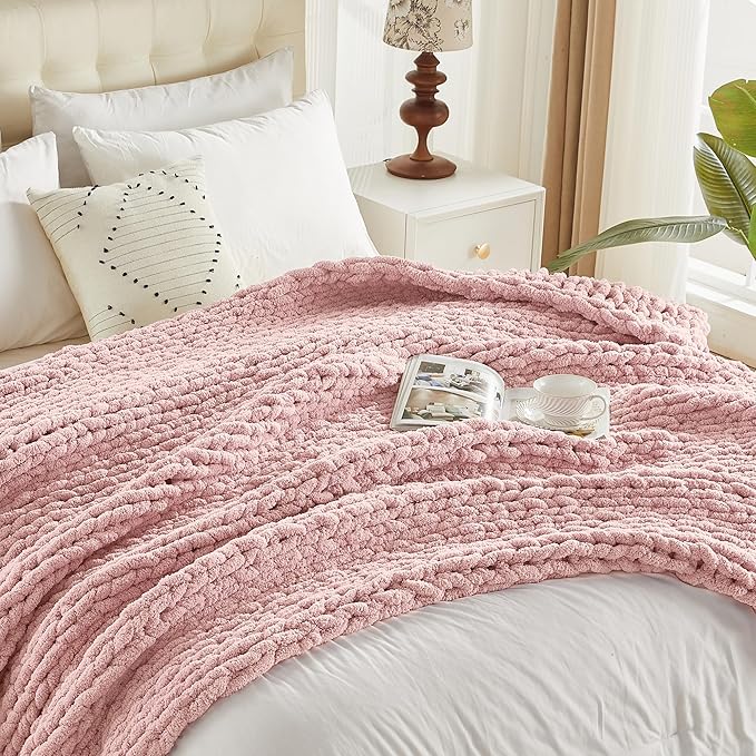 Carriediosa Chunky Knit Throw Blanket 60" X 80" Twin, 100% Hand Made Large Chenille Loop Yarn Soft Fluffy Throws for Couch Sofa Bed, Big Crochet Cozy Heavy Thick Cable Woven Blankets, Dusty Pink