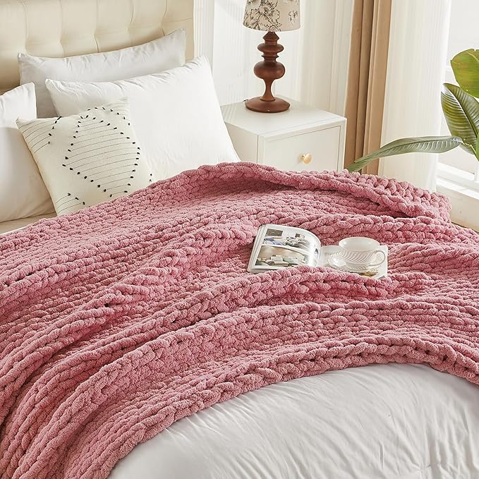 Carriediosa Chunky Knit Throw Blanket 60" X 80" Twin, 100% Hand Made Large Chenille Loop Yarn Soft Fluffy Throws for Couch Sofa Bed, Big Crochet Cozy Heavy Thick Cable Woven Blanket, Mauve