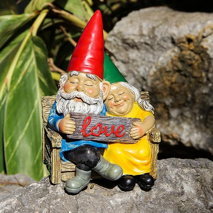 Garden gnome statue for outdoor decor,Couple in love gnomes figurine for patio lawn yard garden outdoor decoration,garden sculptures & statues,knome romantic indoor ornament forever lover gift