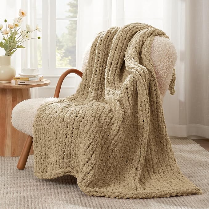 Amélie Home Chunky Knit Throw Blanket for Couch, Soft Chenille Crochet Blanket for Children, 40"x50", Beige