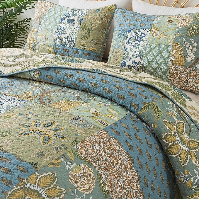 NEWLAKE Quilt Set California King Size, 100% Cotton Patchwork Green Bohemian Quilt Sets, Reversible Bedspread Lightweight and Breathable for All Seasons, Soft Quilted Bedspread with 2 Pillow Shams