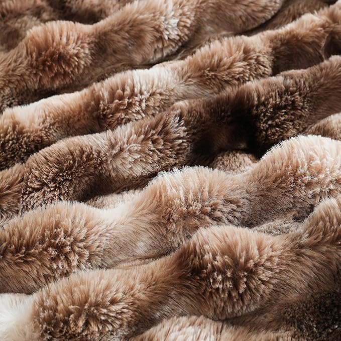 UKELER Plush Furry Throw Blanket Large Super Soft Fluffy Blankets Throws for Bed, Couch, Sofa, Office, Camping Plush Shaggy Faux Fur Blanket 60''x80'' Brown