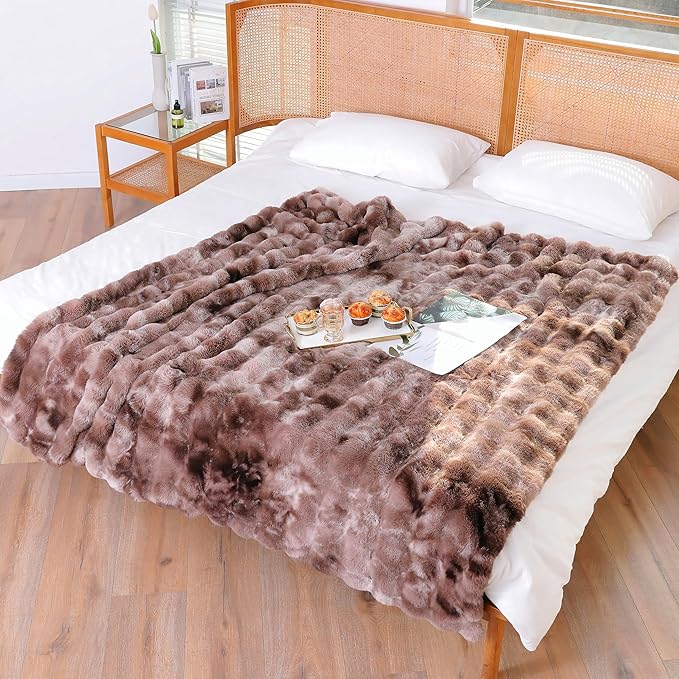 UKELER Plush Furry Throw Blanket Large Super Soft Fluffy Blankets Throws for Bed, Couch, Sofa, Office, Camping Plush Shaggy Faux Fur Blanket 60''x80'' Brown
