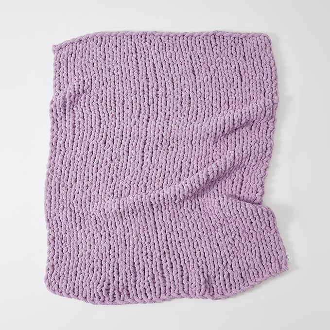 WESHIONGOO Chunky Knit Blanket Throw 50"×60" Knitted Throw Blankets for Couch Bed Fluffy Soft Blanket with Jumbo Chenille Yarn Thick 100% Handmade(Lilac)
