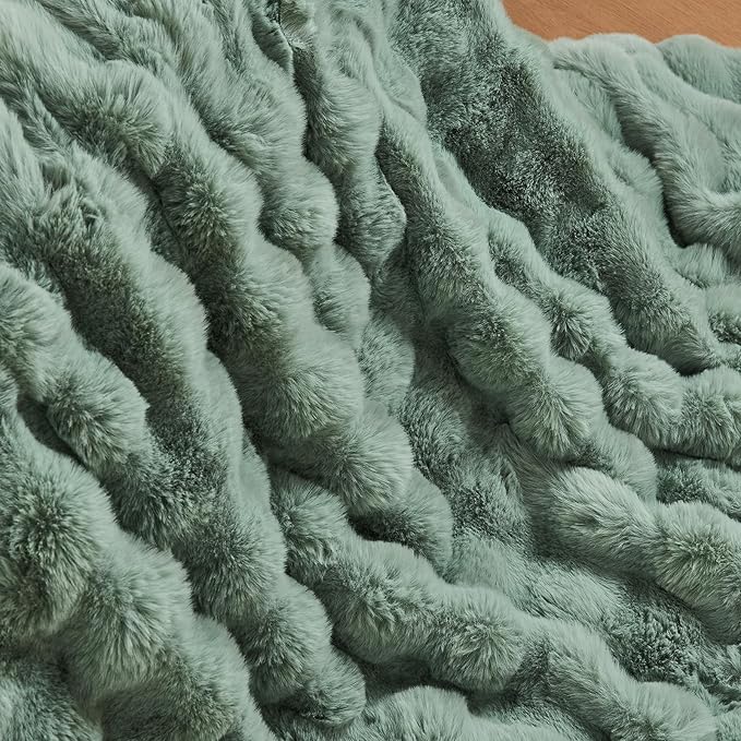 Lotus Karen Faux Fur Throw Blanket Sage Green - Big Bubble Rabbit Fluff Blanket for Couch Bed Sofa,Softest Fluffy Fuzzy Cozy Blanket,Plush Thick Furry Shaggy Warm Blankets for Women,108x90 Inches