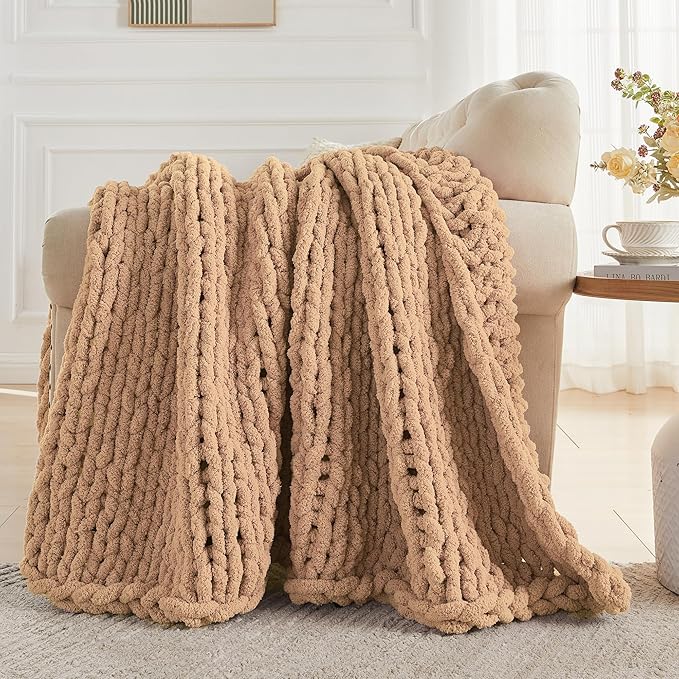 Carriediosa Chunky Knit Throw Blanket 60" X 80" Twin, 100% Hand Made Large Chenille Loop Yarn Soft Fluffy Throws for Couch Sofa Bed, Big Crochet Cozy Heavy Thick Cable Woven Blankets, Tan Brown