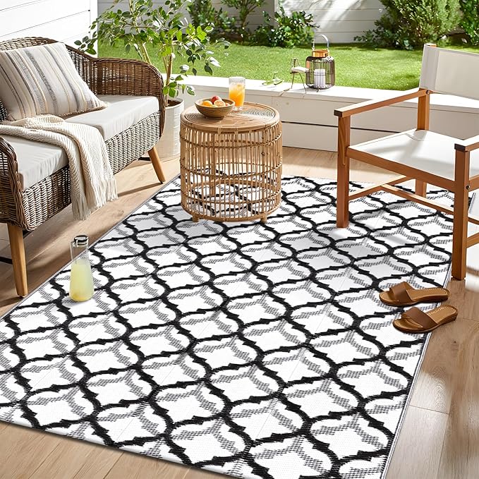 OLANLY Reversible Outdoor Rug 5x8 ft Clearance, Waterproof Outdoor Plastic Straw Rug with Interlacing Pattern, RV Mat for Patio, Camping, Balcony, Deck, Backyard, Black & White