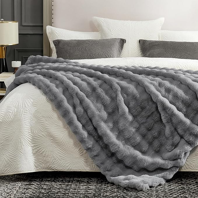 Cozy Bliss Faux Fur Throw Blanket for Couch, Fuzzy Soft Plush Thick Bubble Blanket for Sofa Bedroom Living Room, 60 * 80 Inches Light Grey