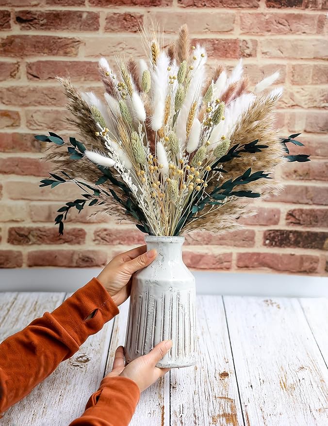 126pcs Dried Pampas Grass Decorations, Dried Flowers, Dried Bouquet in Vase, Reed Grass Bouquet for Boho Floral Wedding, Rustic Farmhouse Decor. (Vase Not Included)