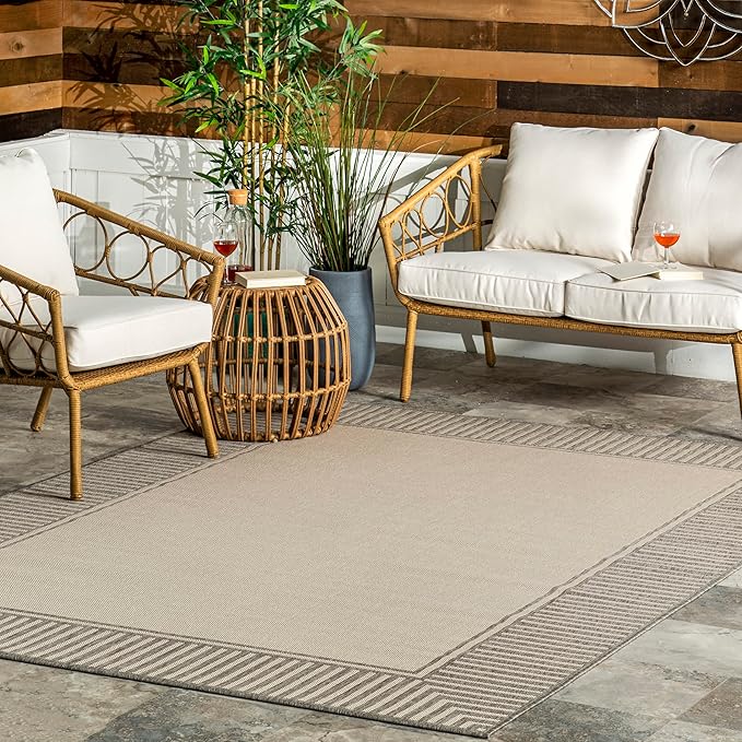 nuLOOM 5' x 8' Outdoor Area Rug, Casual Design With Striped Border, Stain Resistant, Highly Durable, For Patio, Balcony, Bedroom, Living Room, Dining Room, Bathroom, Light Grey