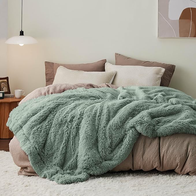 Bedsure GentleSoft Fuzzy Sherpa Faux Fur Twin Blanket Sage Green Cozy Gifts for Women Men, Soft Fleece Plush Warm Minky Thick Blanket Twin Size for Bed, Dorm Essentials Sage Room Decor Gifts, 60x80