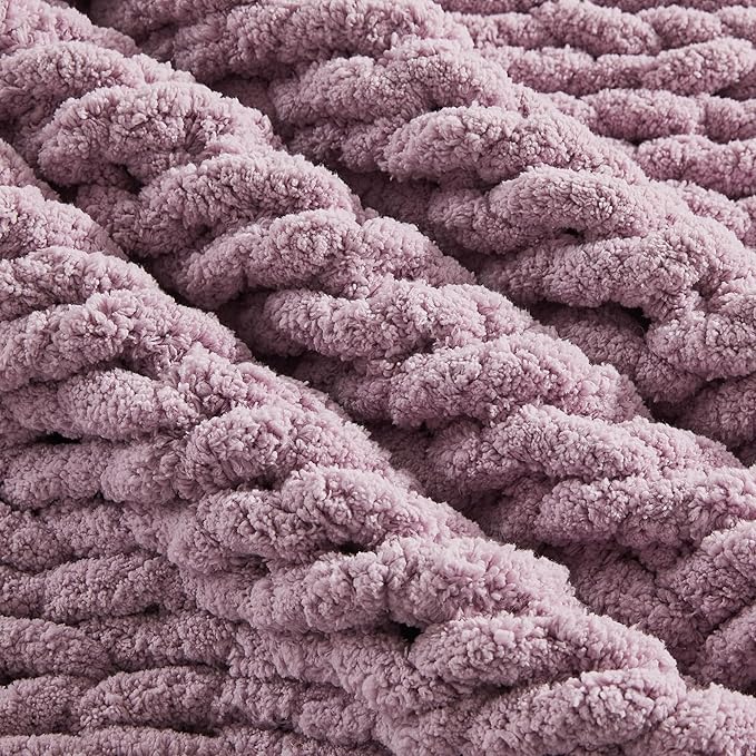 Carriediosa Chunky Knit Throw Blanket 60" X 80" Twin, 100% Hand Made Large Chenille Loop Yarn Soft Fluffy Throws for Couch Sofa Bed, Big Crochet Cozy Heavy Thick Cable Woven Blankets, Purple