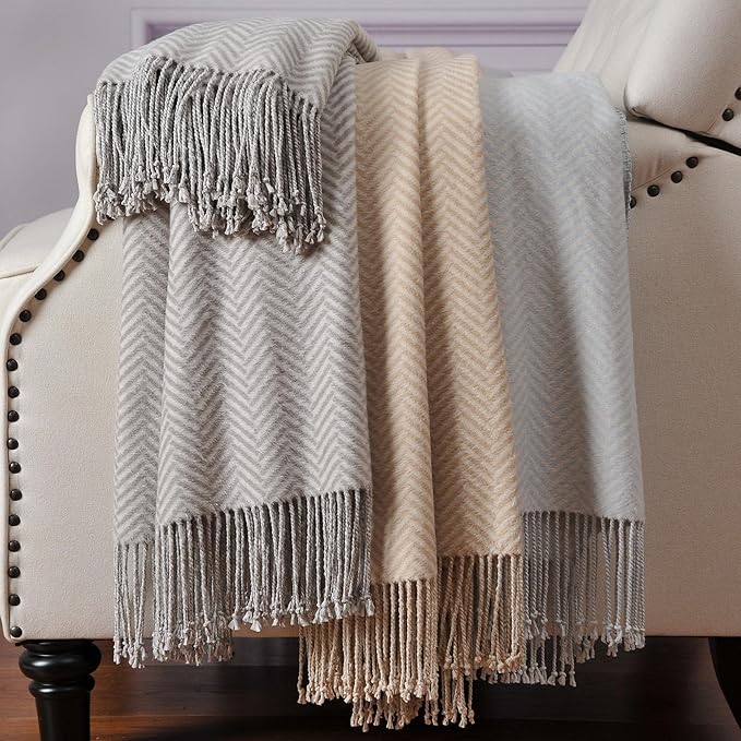CUDDLE DREAMS Silk Throw Blanket with Hand-Knotted Fringe, Natural, Soft & Breathable (Herringbone Gray)