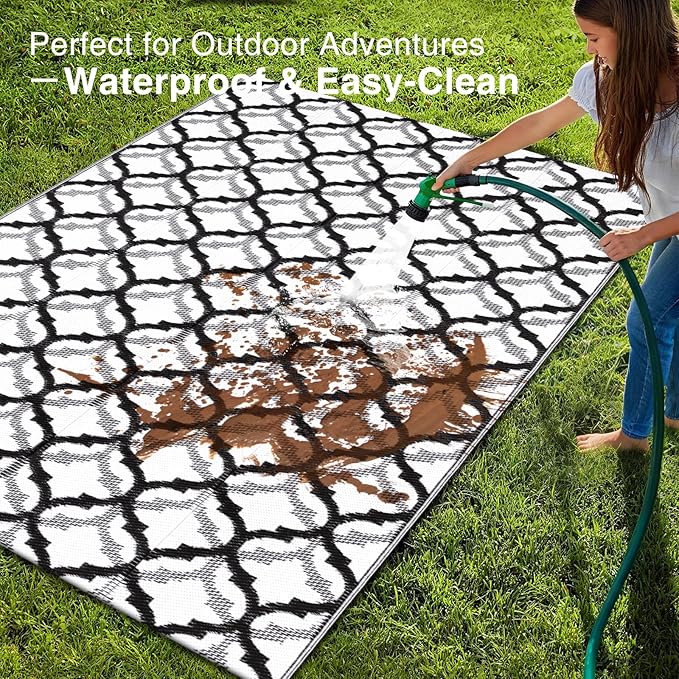 OLANLY Reversible Outdoor Rug 5x8 ft Clearance, Waterproof Outdoor Plastic Straw Rug with Interlacing Pattern, RV Mat for Patio, Camping, Balcony, Deck, Backyard, Black & White