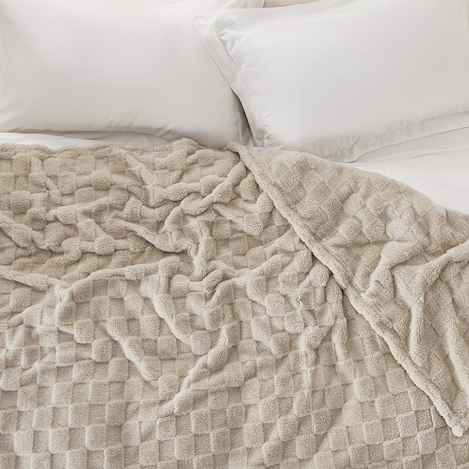 Bedsure GentleSoft Full Size Blankets for Bed Light Brown - Super Soft Cozy Fleece Blanket for Women Men Girls, Large Fuzzy Throws for Bedroom Decor, 84x90 Inches