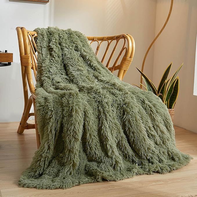 XeGe Luxury Faux Fur Blanket, Sage Green Soft Big Fluffy Throw, Shaggy Plush Decorative Couch Throw, Cute Furry Fuzzy Blanket for Bed Bedroom Living Room Sage Green, 60x90