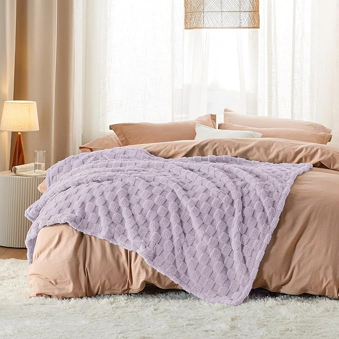 Bedsure GentleSoft Lavender Fog Twin XL Blanket for Bed - Super Soft Cozy Fleece Blankets for Women, Cute Throws for Girls, Dorm Room Essentials for Girls Teens Back to School, 66x90 Inches