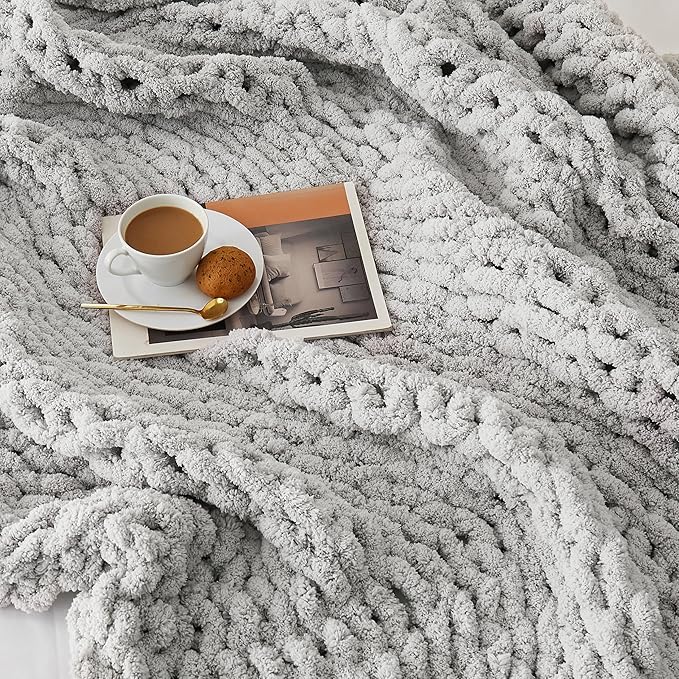 L'AGRATY Chunky Knit Blanket Throw: 80''x90'' Chenille Chunky Knitted Throw Blanket for Bed Couch - Handmade Thick Big Cable Knit Blanket - Large Chunky Crochet Rope Blanket for Home Decor(Grey)