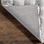 nuLOOM Jeni Solid Faux Rabbit Machine Washable Area Rug, 6x9, Silver