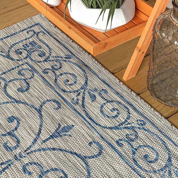 JONATHAN Y Vintage Filigree Indoor Outdoor Square Area Rug 4X4 Gray/Navy, Charleston Textured Weave for Backyard, Patio, Porch, Easy-Cleaning, High Traffic, Pet-Friendly, Non-Shedding (SMB106C-4SQ)
