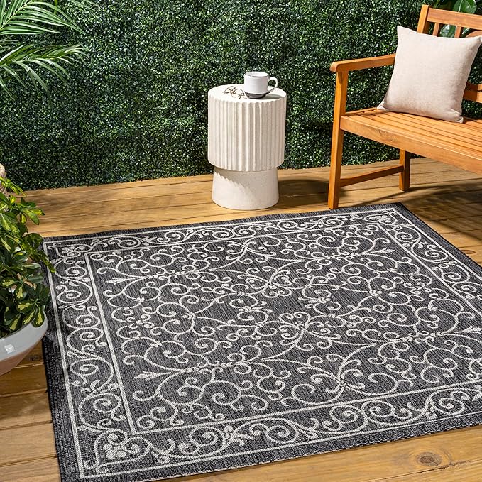 JONATHAN Y Vintage Filigree Indoor Outdoor Square Area Rug 5X5 Black/Gray, Charleston Textured Weave for Backyard, Patio, Porch, Easy-Cleaning, High Traffic, Pet-Friendly, Non-Shedding (SMB106G-5SQ)
